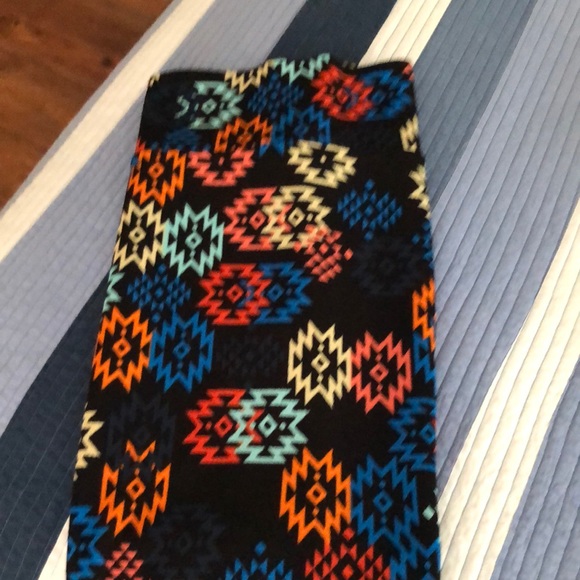 Pencil skirt Aztec print - Picture 1 of 3
